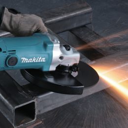 Amoladora 230 Modelo GA9050 Makita
